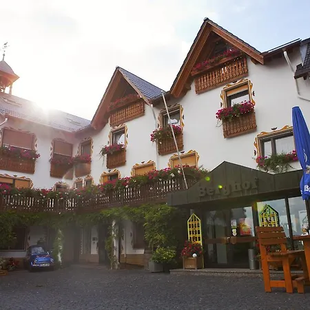 Hotel - Restaurant Berghof Berghausen (Rhein-Lahn)